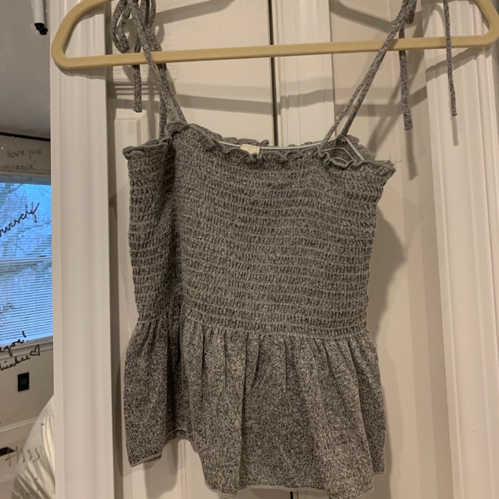 Gray tank top